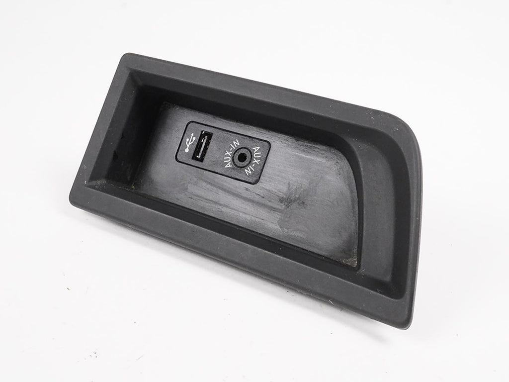  2012 - 2018 BMW 3 SERIES F30 CENTER CONSOLE AUXILIARY AUS USB SOCKET 51169207357, cheap