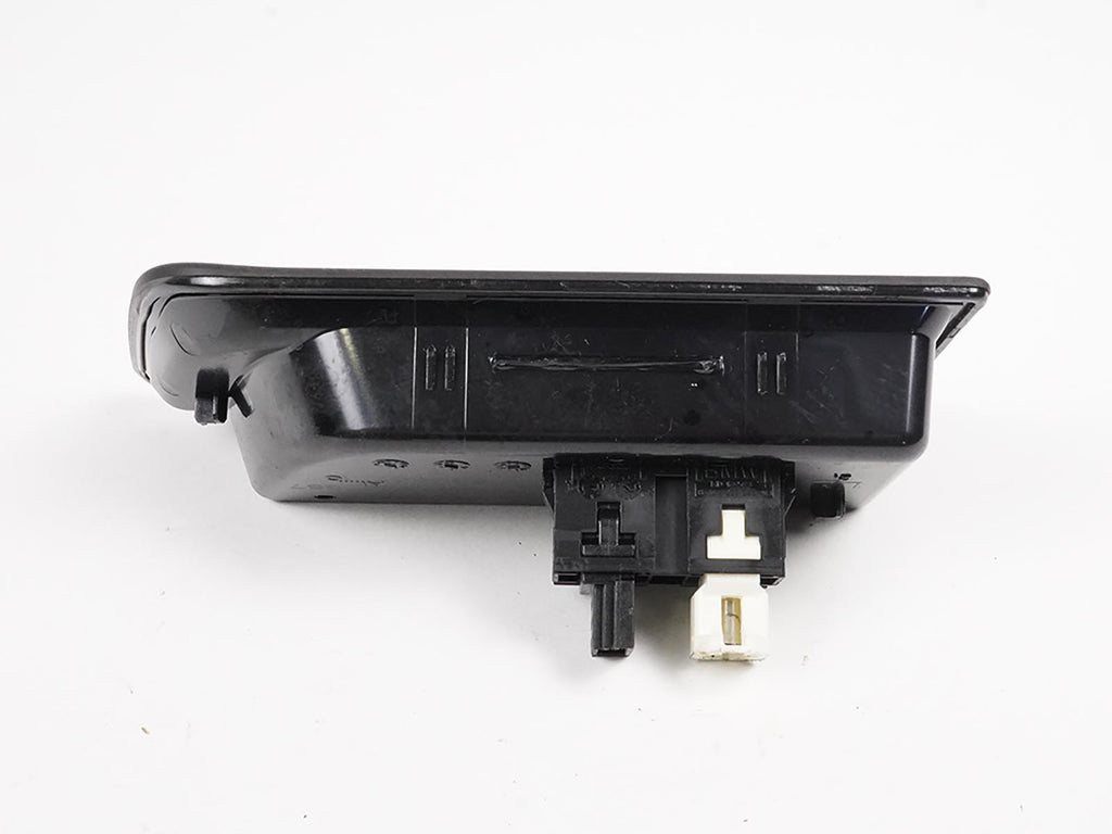  2012 - 2018 BMW 3 SERIES F30 CENTER CONSOLE AUXILIARY AUS USB SOCKET 51169207357, in stock