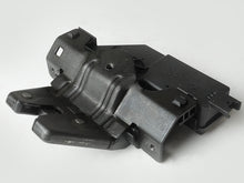 Load image into Gallery viewer, 2000 - 2006 BMW 3 SERIES E46 TRUNK TAILGATE LATCH LOCK ACTUATOR REAR 8196401 OEM, cheap