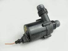 Load image into Gallery viewer, 2001 - 2006 BMW X5 E53 WATER PUMP AUXILIARY CARDONE GAP 64116955122 UNIT OEM, price