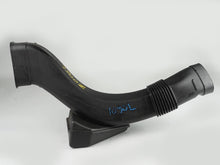 Load image into Gallery viewer, 2009 - 2012 BMW 7 SERIES F01 4.4L HOSE DUCT AIR INTAKE CLEANER TWIN TURBO LEFT, buy