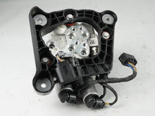 Load image into Gallery viewer, 2009 - 2012 BMW 7 SERIES F01 DYNAMIC DRIVE VALVE BLOCK SUSPENSION 51212803 OEM, price