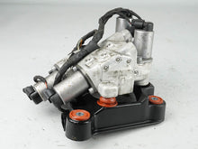 Load image into Gallery viewer, 2009 - 2012 BMW 7 SERIES F01 DYNAMIC DRIVE VALVE BLOCK SUSPENSION 51212803 OEM, price