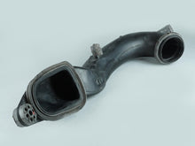 Load image into Gallery viewer, 1998 - 2000 BMW 5 SERIES 528 E39 ENGINE AIR INTAKE HOUSING UNIT 1437630 OEM, price