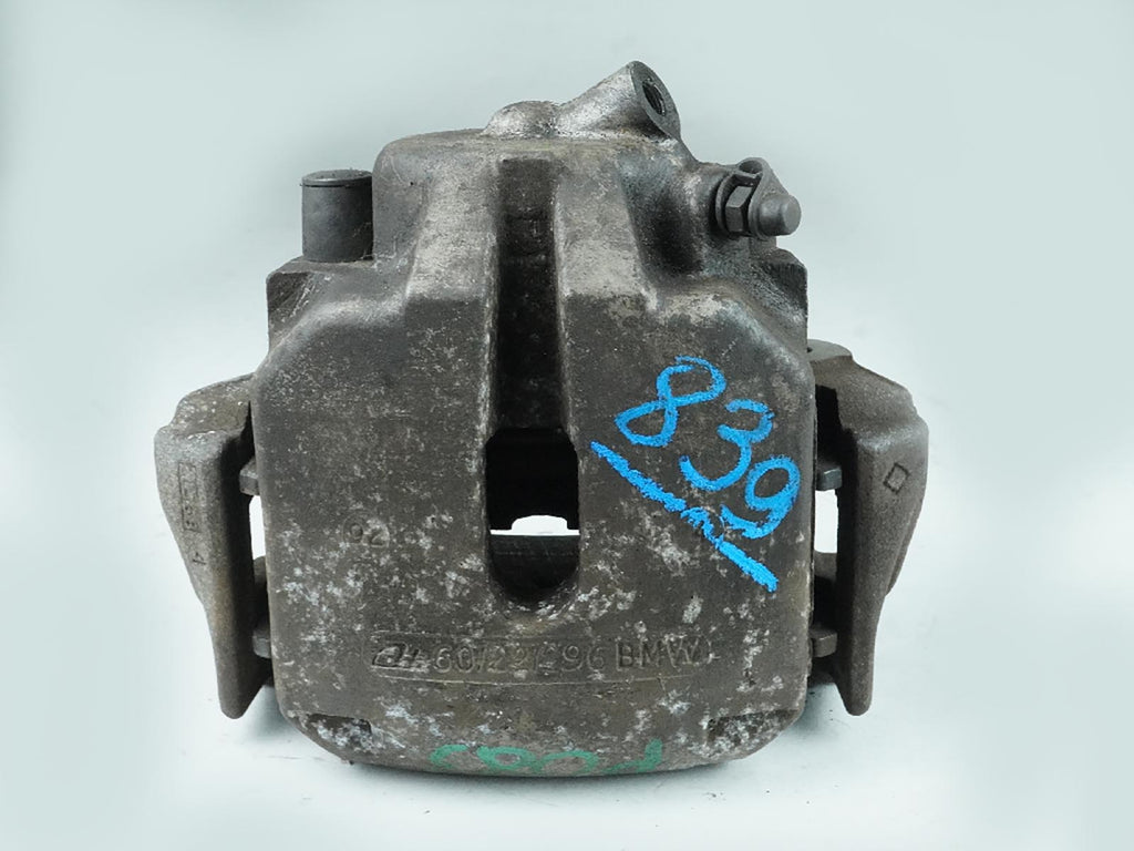  1997 - 2003 BMW 5 SERIES E39 BRAKE CALIPER FRONT RIGHT PASSENGER SIDE RH OEM, in stock