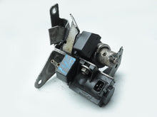 Load image into Gallery viewer, 2011 - 2013 BMW X5 E70 4.4L XDRIVE50I SOLENOID VALVE TURBO BOOST PRESSURE OEM, used