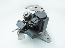 Load image into Gallery viewer, 2011 - 2013 BMW X5 E70 4.4L XDRIVE50I SOLENOID VALVE TURBO BOOST PRESSURE OEM, in stock