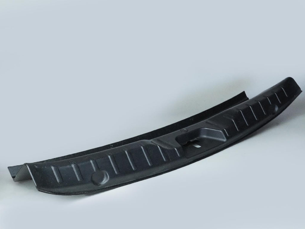  2011 - 2016 BMW 5 SERIES F10 BOOT LOCK TRIM COVER SILL PANEL REAR UNIT 7227535, in stock