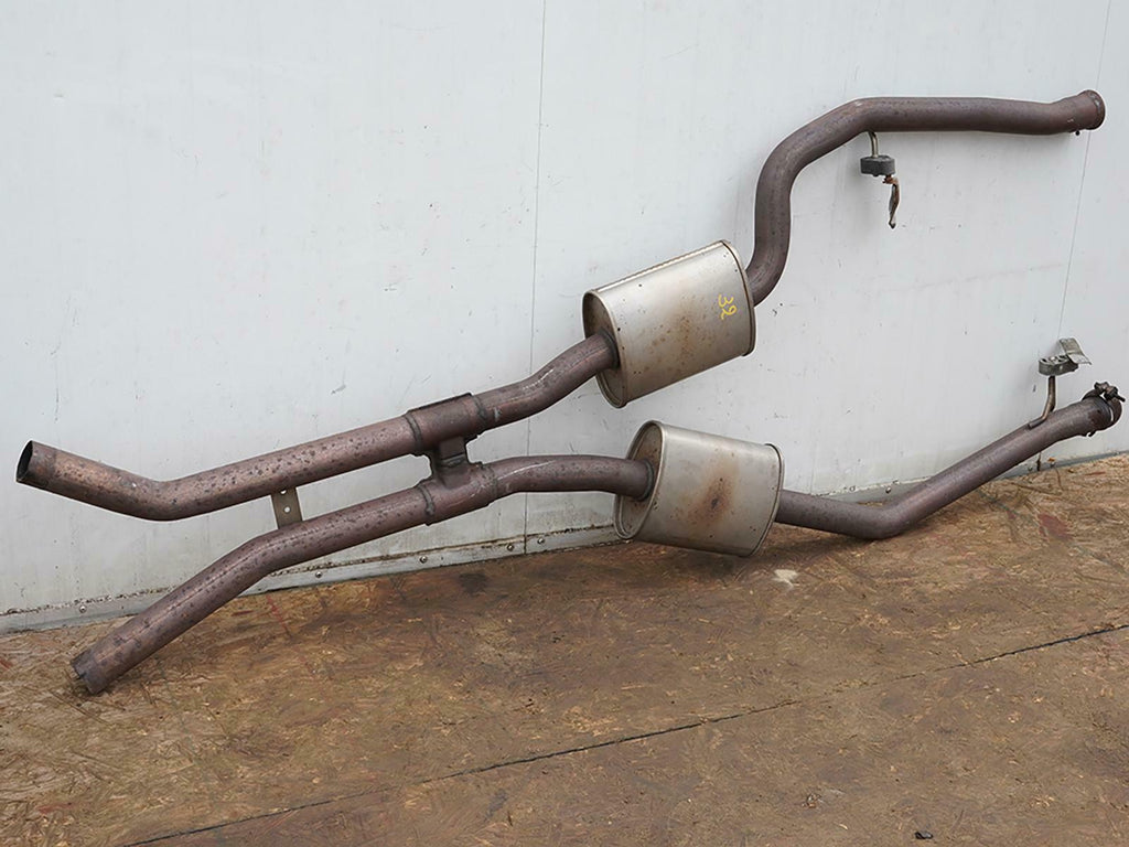  2007 - 2010 BMW X5 E70 4.8 LITER ENGINE EXHAUST SYSTEM DUAL MUFFLER REAR 18307558664, in stock