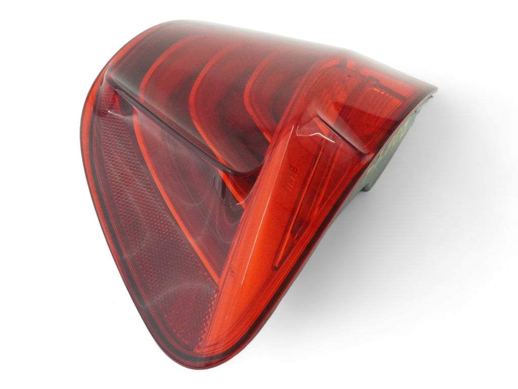  2014 - 2016 BMW 5 SERIES F10 TAILLIGHT BRAKE STOP LAMP QUARTER REAR RIGHT OEM, price