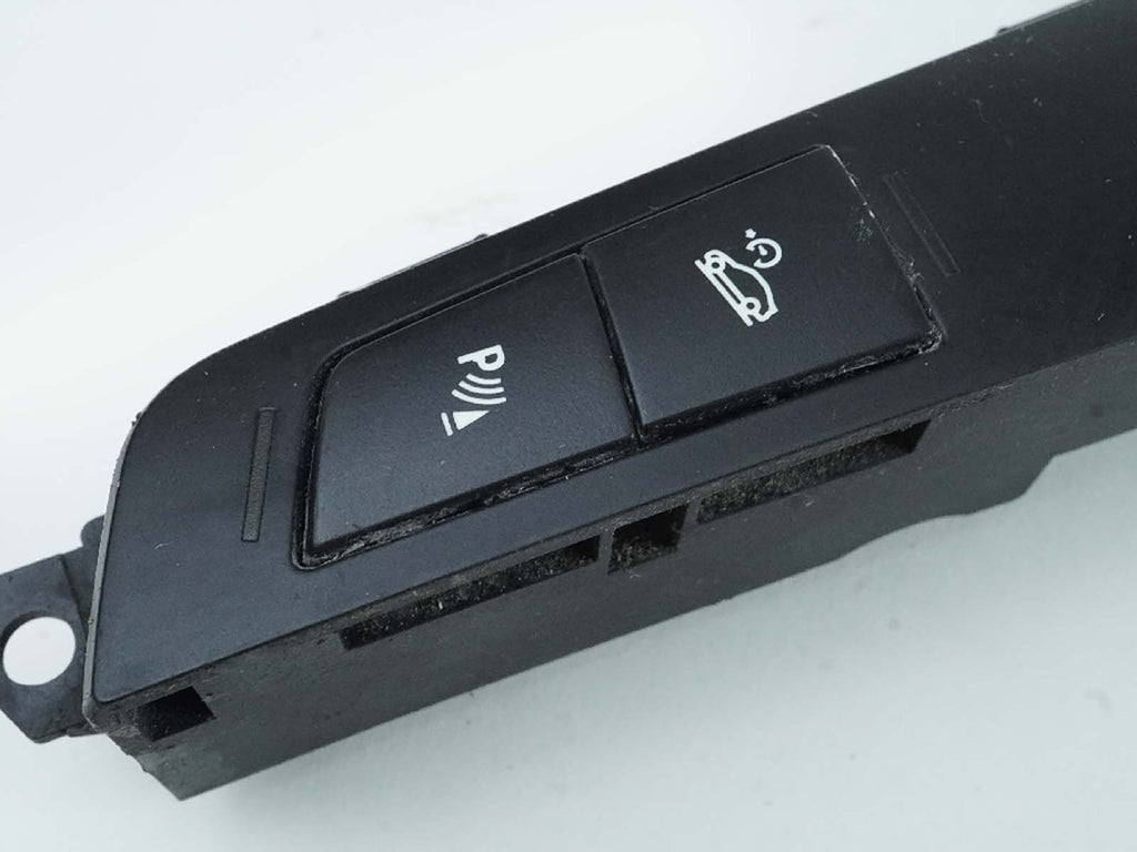  2011 - 2013 BMW 5 SERIES F10 TRACTION OFF PARKING CONTROL SWITCH BUTTON OEM, in stock