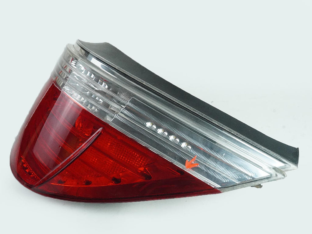  2008 - 2010 BMW 5 SERIES E60 TAIL LIGHT BRAKE STOP LAMP REAR PASSENGER RIGHT OEM, price