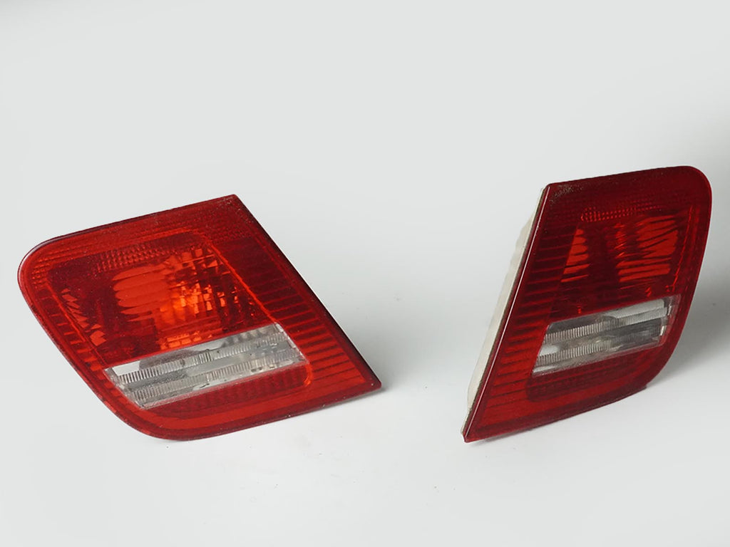  2004 - 2006 BMW 3 SERIES E46 COUPE TAILLIGHT BRAKE STOP LAMP INNER MOUNTED RH LH, price