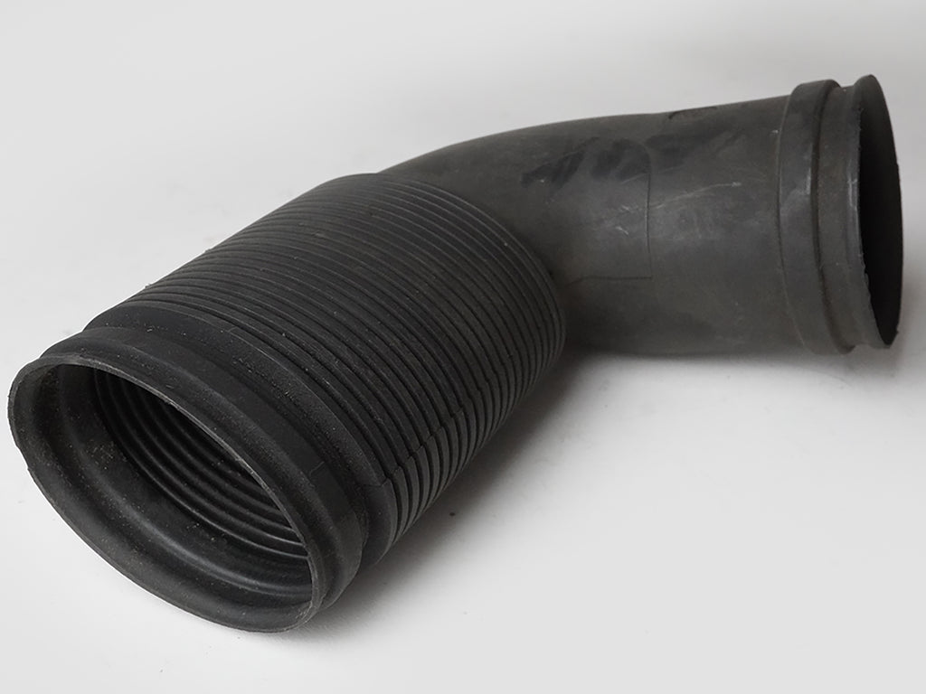  1997 - 2000 BMW 5 SERIES E39 528 ENGINE AIR INTAKE CLEAN PIPE HOSE 1744461 OEM, in stock