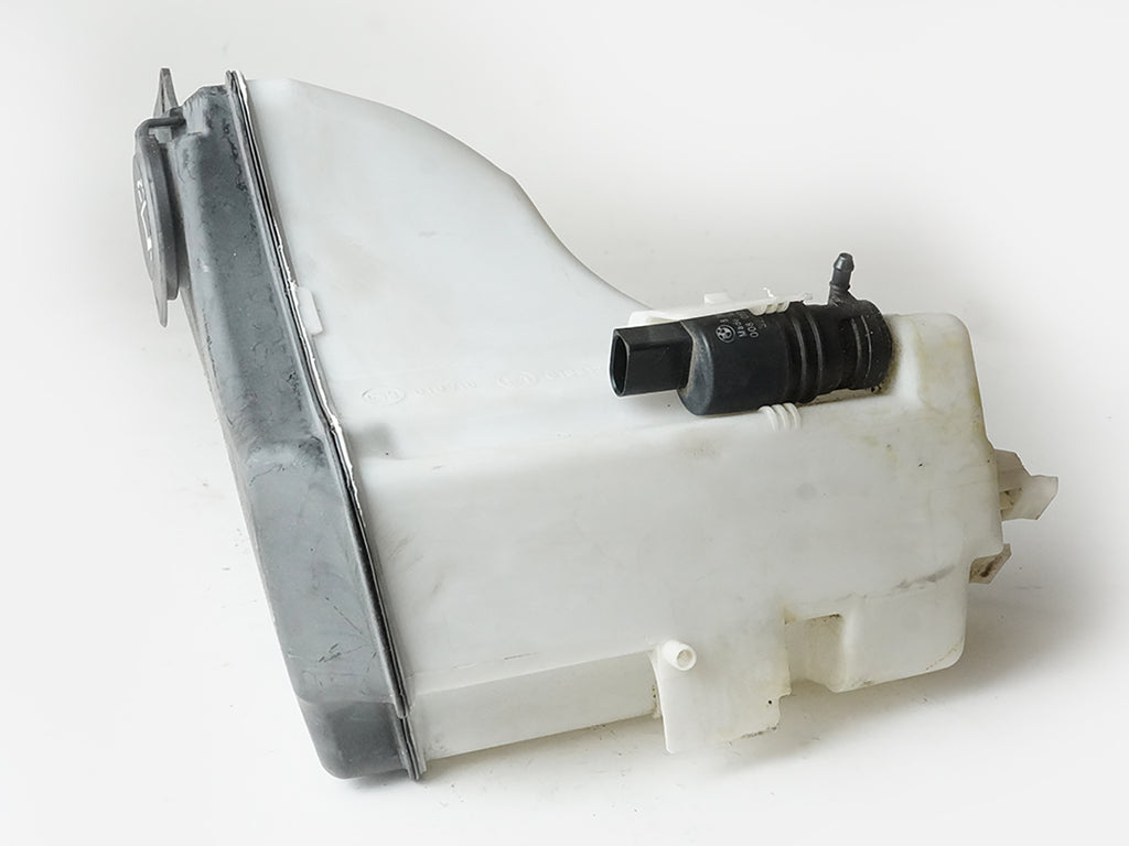  2001 - 2006 BMW 3 SERIES E46 WASHER RESERVOIR WINDOW WINDSHIELD UNIT FRONT OEM, in stock