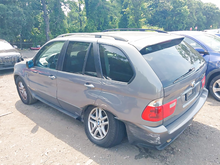 Load image into Gallery viewer, 2004 - 2006 BMW X5 E53 HOOD BONNET PANEL COVER EXTERIOR W GRILLE VENT FRONT OEM, used