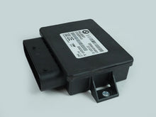 Load image into Gallery viewer, 2011 - 2016 BMW 5 SERIES F10 PARKING BRAKE CONTROL MODULE UNIT EMF 231220 OEM, in stock