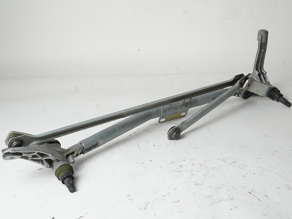  2009 - 2011 BMW 3 SERIES E90 WIPER LINKAGE WINDSHIELD WO MOTOR FRONT GLASS OEM, in stock