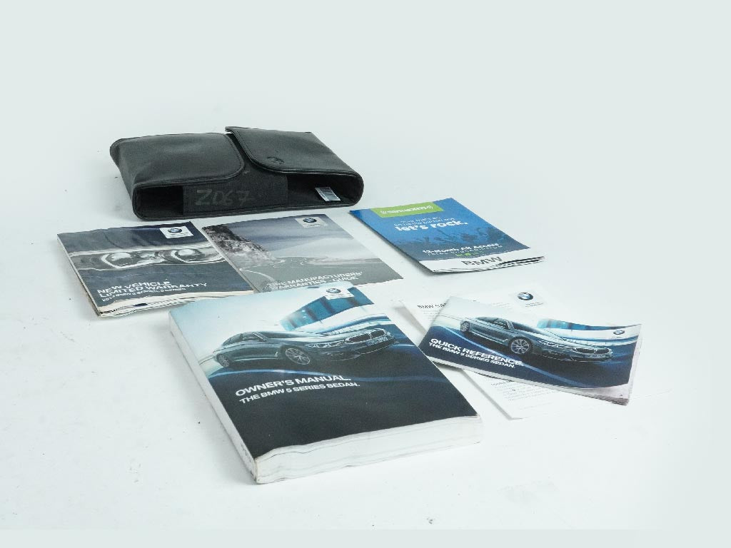  2019 BMW 5 SERIES G30 DRIVERS OWNERS MANUAL OPERATOR INFORMATION BOOKS W CASE, cheap