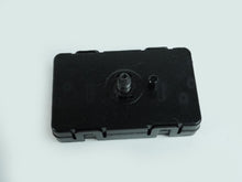 Load image into Gallery viewer, 2017 - 2022 BMW 5 SERIES G30 ANTENNA MODULE NOISE SUPPRESSION FILTER UNIT OEM, in stock