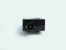 Load image into Gallery viewer, 2017 - 2019 BMW 5 SERIES G30 TRAP CIRCUIT ANTENNA CONTROL MODULE UNIT OEM, used