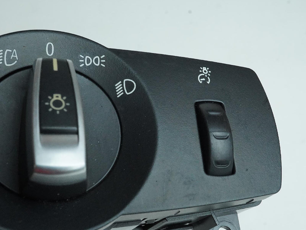  2014 - 2016 BMW 5 SERIES F10 FOG HEADLIGHT AUTO DIMMER SWITCH CONTROL PIN 3 OEM, in stock