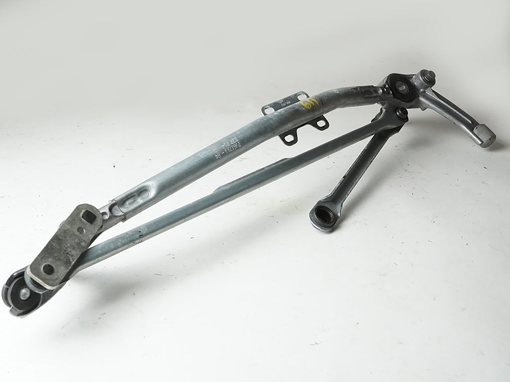  2007 - 2011 BMW 3 SERIES E90 E91 WIPER LINKAGE WINDOW WINDSHIELD GLASS FRONT, buy