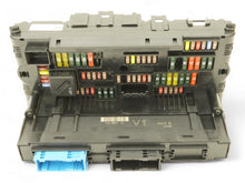 Load image into Gallery viewer, 2011 - 2016 BMW 5 SERIES F10 FUSE RELAY BOX POWER DISTRIBUTION FRONT 9252815 OEM, price