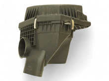 Load image into Gallery viewer, 2006 - 2010 BMW M6 M5 E64 E63 E60 AIR INTAKE CLEANER BOX ENGINE 7839024 OEM, in stock