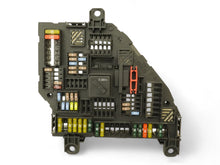 Load image into Gallery viewer, 2013  - 2014 BMW X3 F25 FUSE RELAY BOX JUNCTION TRUNK MOUNTED REAR 9259469 OEM, buy