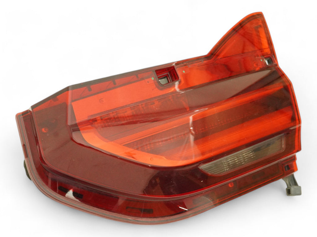  2016 - 2019 BMW 7 SERIES G11 G12 TAILLIGHT BRAKE LAMP LED INNER LID REAR RIGHT, price