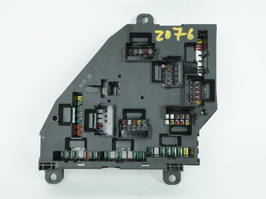  2011 BMW 5 SERIES F10 FUSE BOX SAM RELAY MODULE JUNCTION DISTRIBUTION TRUNK, cheap