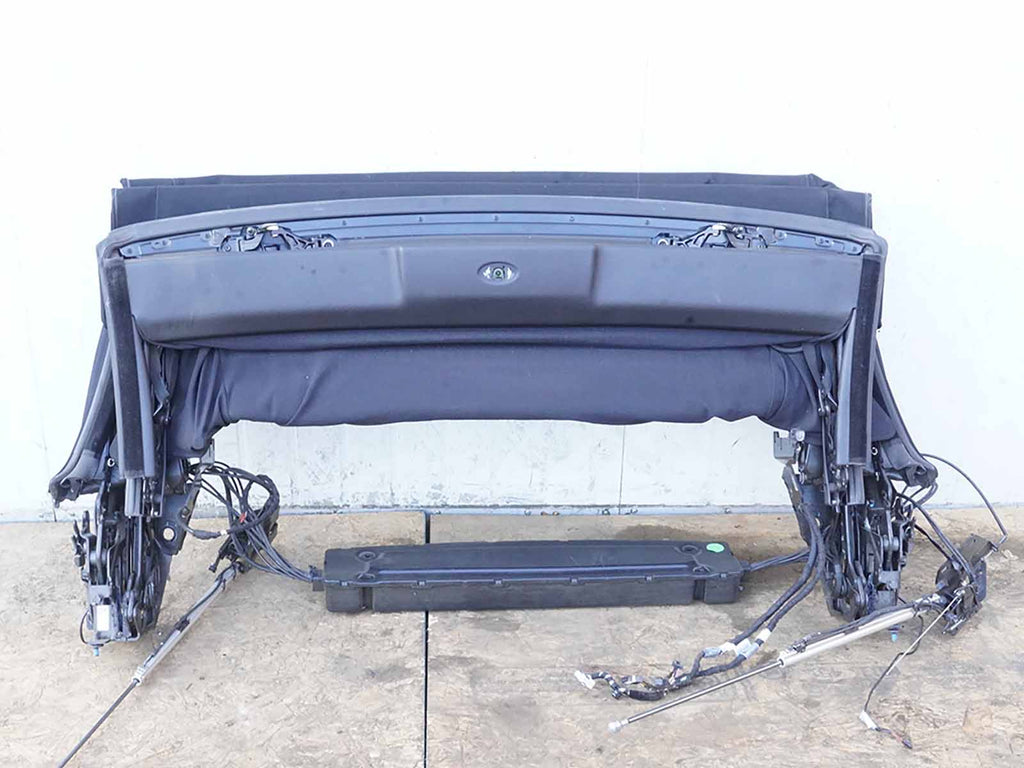  2007 - 2010 BMW M6 E64 CONVERTIBLE SOFT TOP ROOF FOLDING FRAME UPPER COVER OEM, used