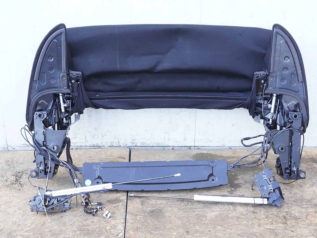  2007 - 2010 BMW M6 E64 CONVERTIBLE SOFT TOP ROOF FOLDING FRAME UPPER COVER OEM, in stock