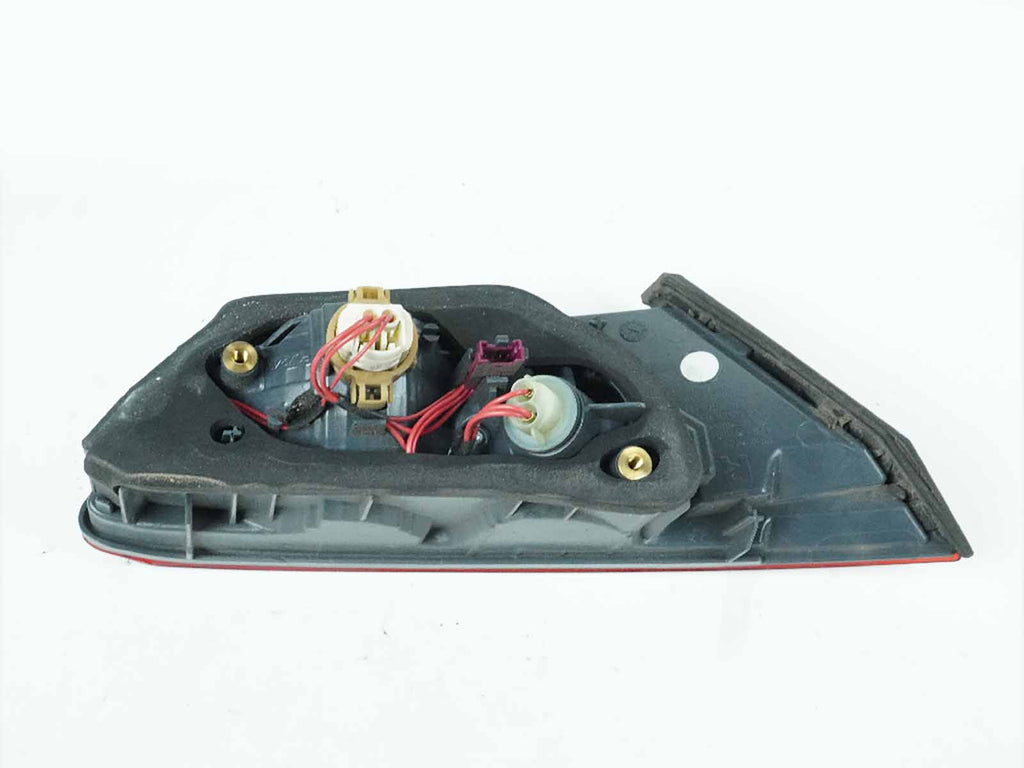  2012 - 2019 BMW 6 SERIES F13 TAIL LIGHT LAMP DECKLID REAR PASSENGER RH OEM, used