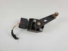 Load image into Gallery viewer, 2011 - 2016 BMW 5 SERIES F10 SUSPENSION HEIGHT SENSOR LEVELING REAR 37146784075, used