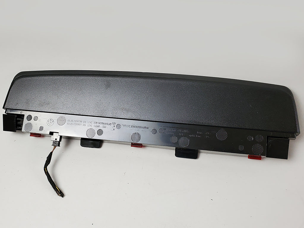  2011 - 2016 BMW 5 SERIES F10 3RD BRAKE STOP LIGHT  LAMP REAR 63257230799 OEM, price