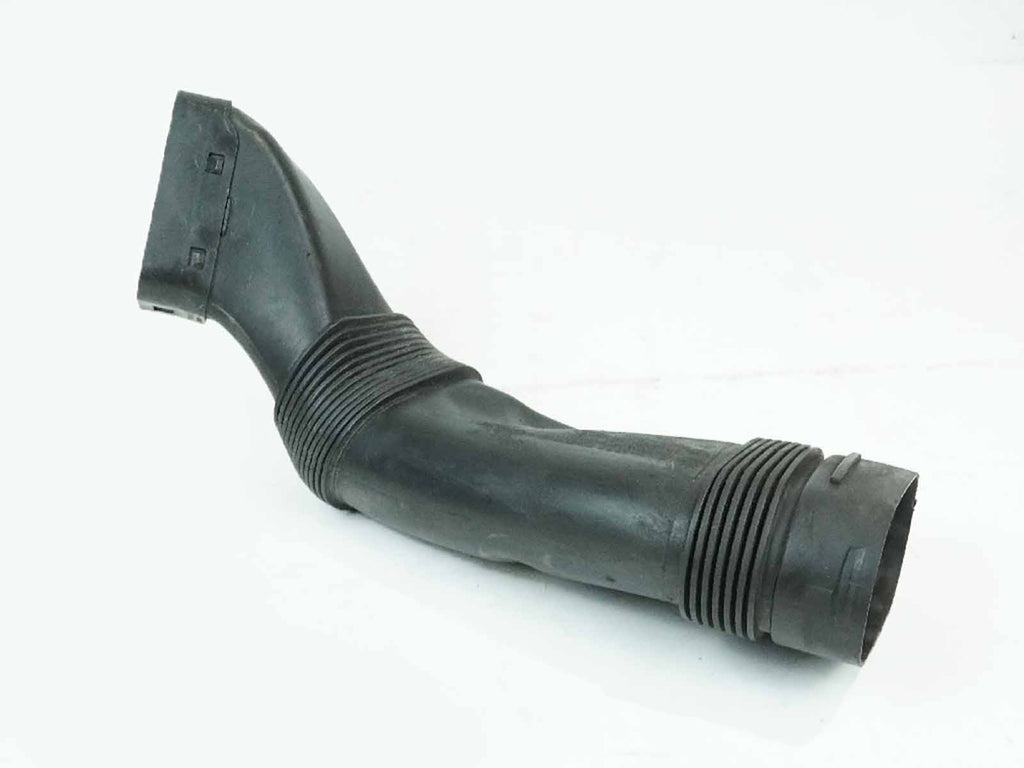  2011 - 2016 BMW 5 SERIES F10 HOSE TUBE CHANNEL AIR INTAKE CLEANER 13717582310 OEM, used