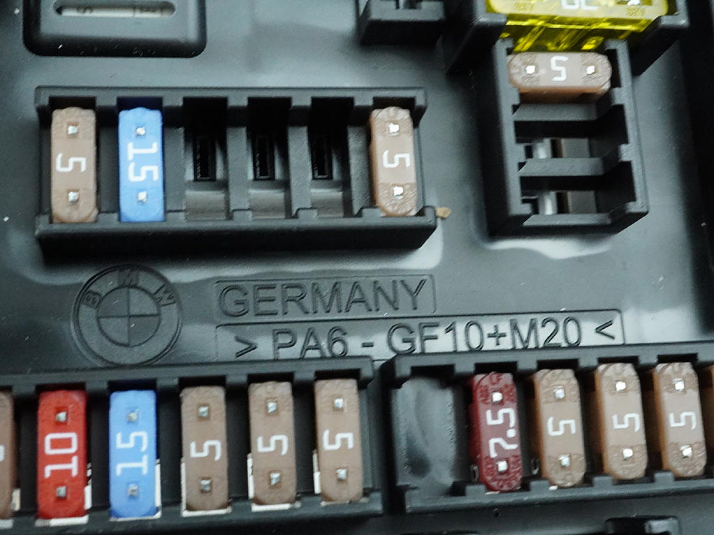  2012 - 2018 BMW 3 SERIES F30 2.0L FUSE RELAY BOX JUNCTION PWOER DISTRIBUTION OEM, in stock