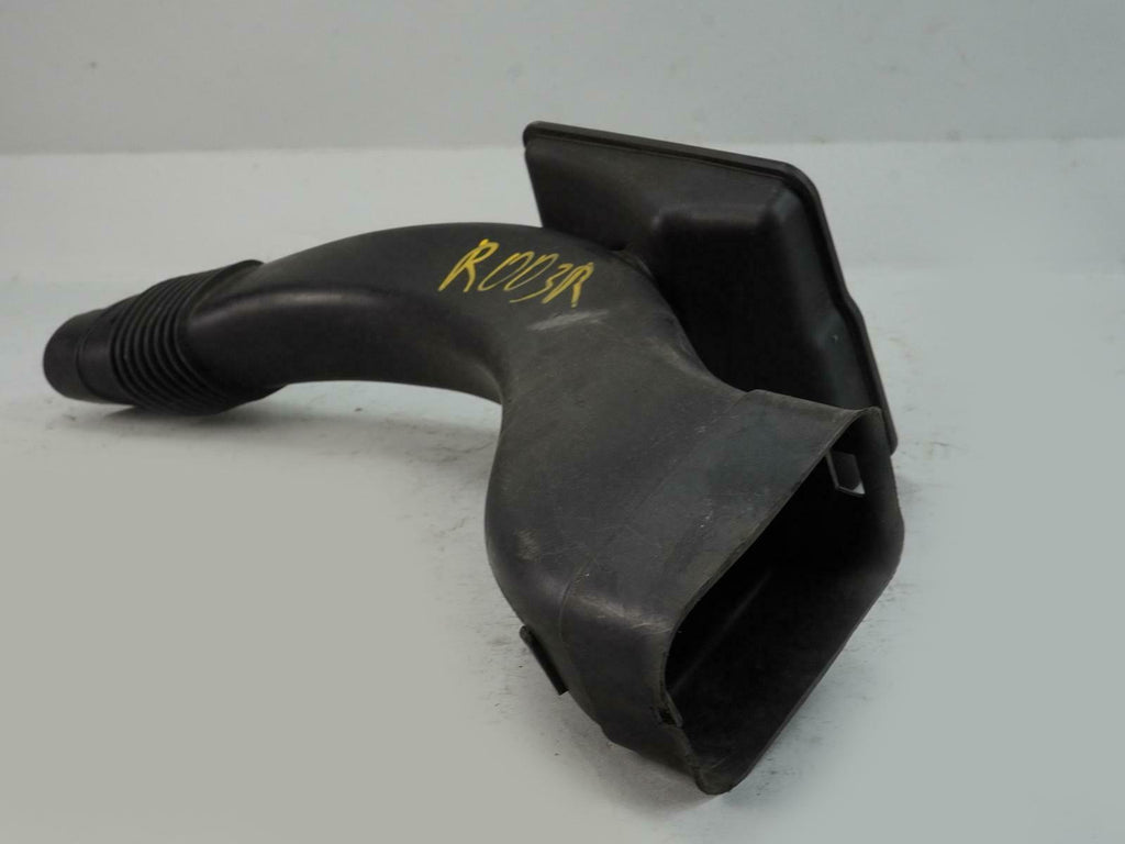  2009 - 2012 BMW 7 SERIES F01 F02 4.4L AIR INTAKE CLEANER RH LOWER 13717577472, used