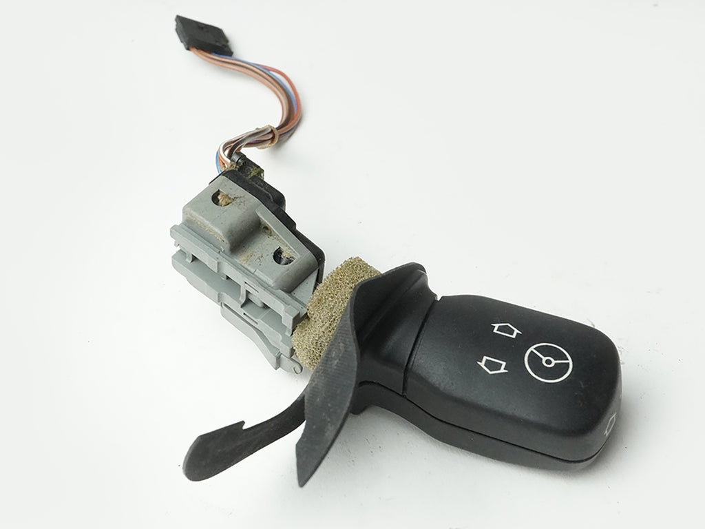  1997 - 1999 BMW 5 SERIES E39 WHEEL AJDUSTER COLUMN CONTROL SWITCH UNIT OEM, price