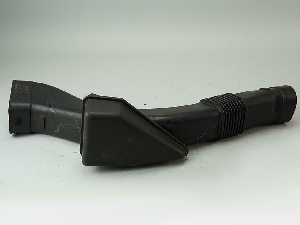  2010 - 2012 BMW 5 SERIES F10 550I 4.4 AIR INTAKE CLEANER LOWER 13717577473 LH, price