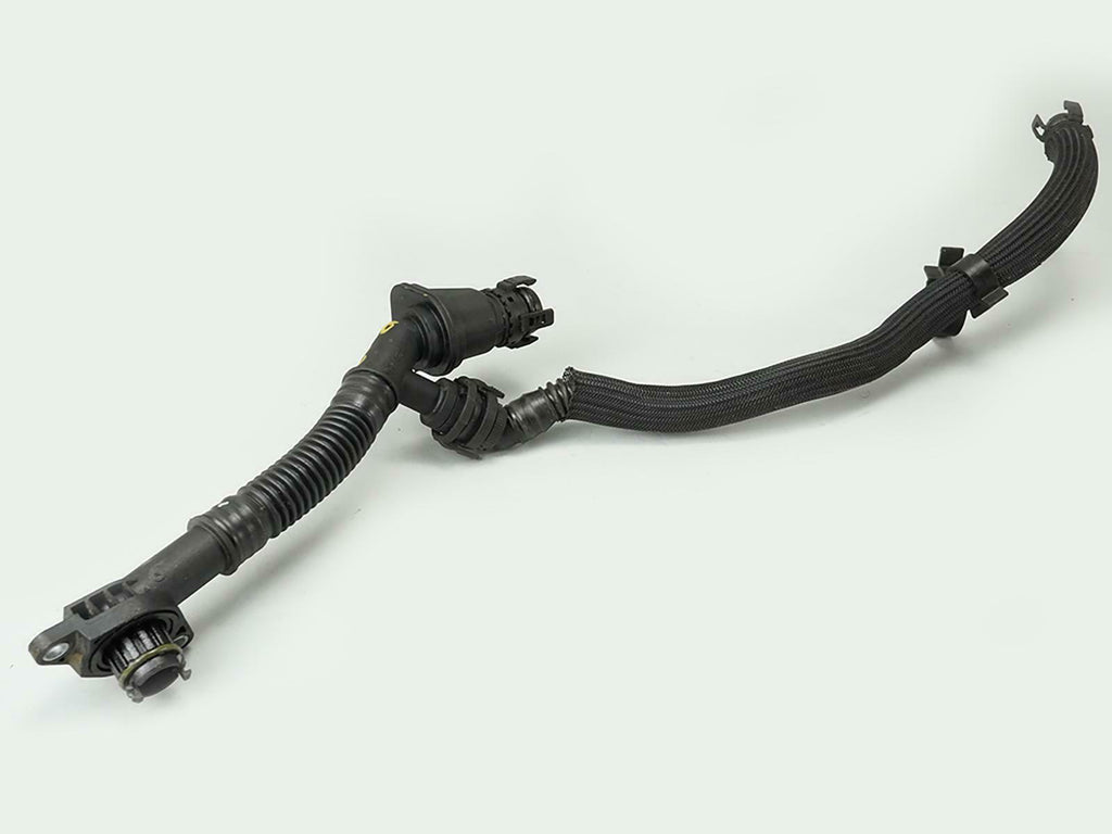  2009 - 2012 BMW 7 SERIES F01 F02 750I LI PETROL CONNECTION BREATHER HOSE PIPE, in stock