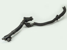 Load image into Gallery viewer, 2009 - 2012 BMW 7 SERIES F01 F02 750I LI PETROL CONNECTION BREATHER HOSE PIPE, in stock