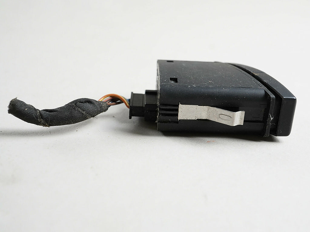  2004 - 2010 BMW 6 SERIES E63 E64 HAZARD EMERGENCY SWITCH CONTROL BUTTON OEM, used