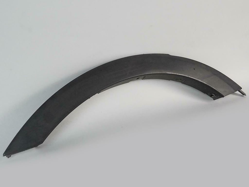  2004 - 2006 BMW X3 E83 ARCH WHEEL FLARE TRIM MOLDING RIGHT PASSENGER RH REAR, in stock