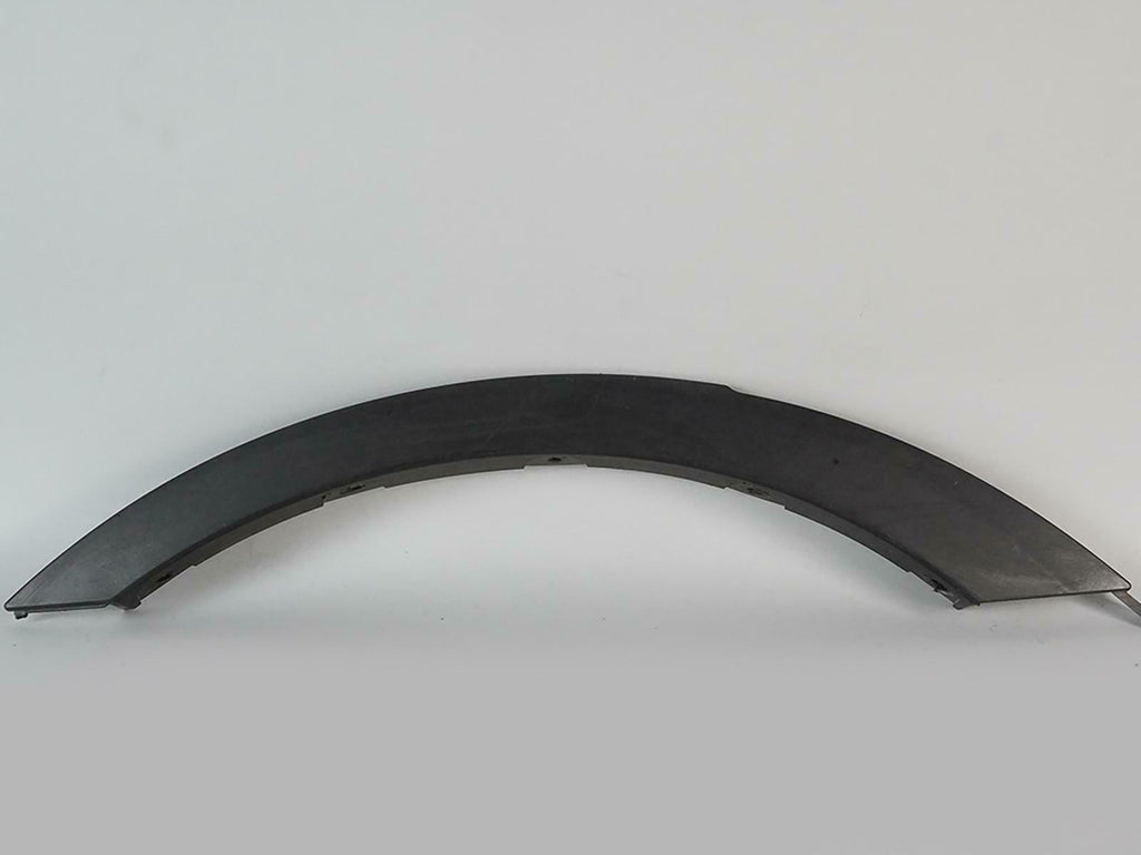  2004 - 2006 BMW X3 E83 ARCH WHEEL FLARE TRIM MOLDING RIGHT PASSENGER RH REAR, used