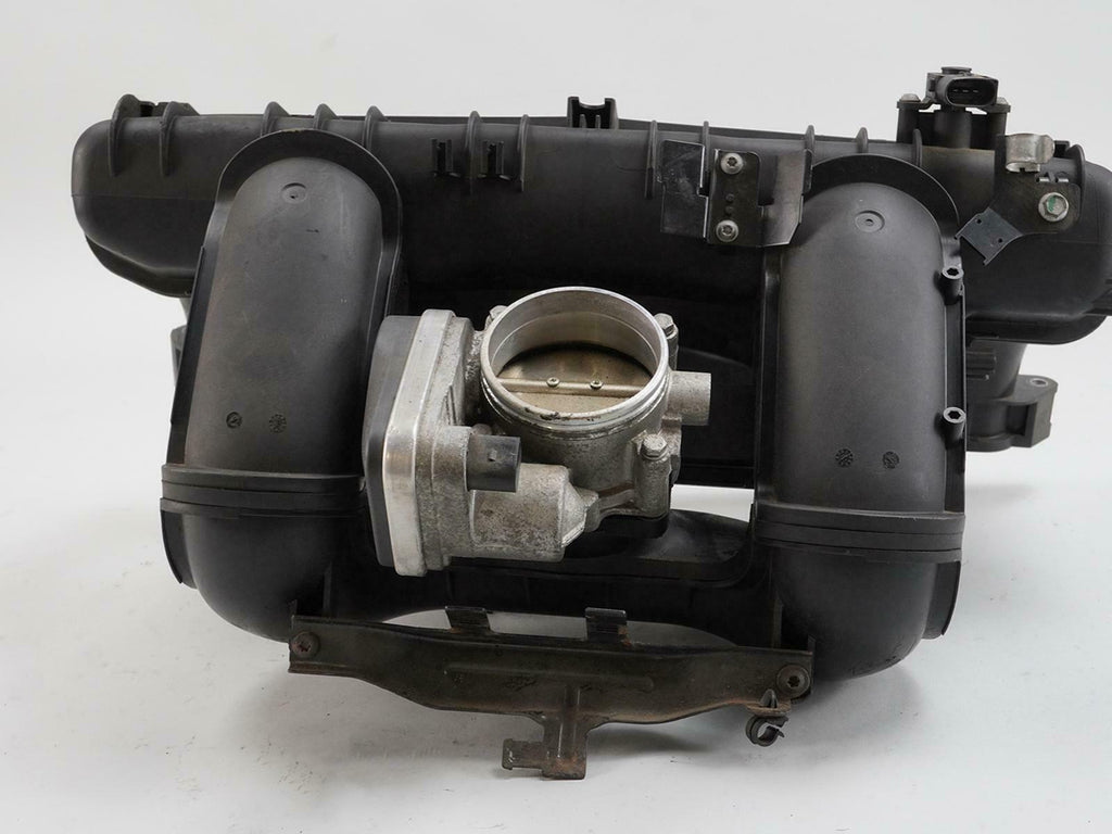  2006 - 2007 BMW 5 SEREIS E60 525 INTAKE MANIFOLD W THROTTLE BODY VALVE ASSEMBLY, buy