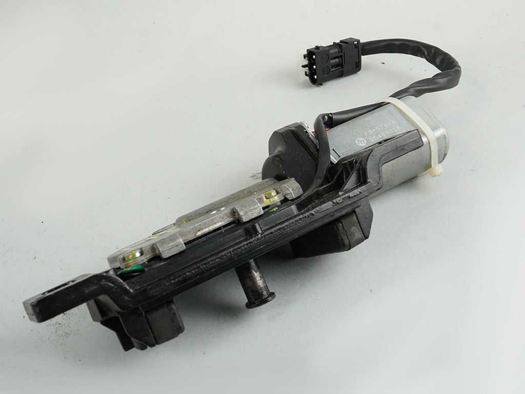  2006 - 2008 BMW 7 SERIES E65 TRUNK LID POWER LOCK MOTOR ACTUATOR REAR UNIT OEM, in stock