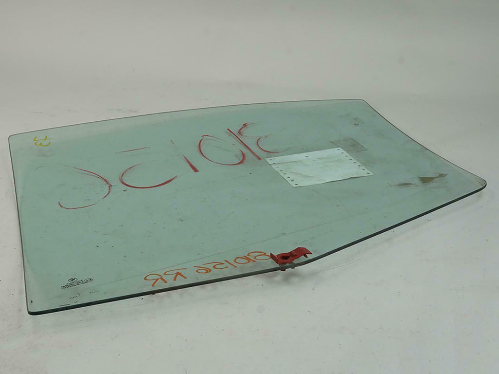  2001 - 2005 BMW 3 SERIES E46 SEDAN WINDOW GLASS DOOR REAR PASSENGER RIGHT OEM, used